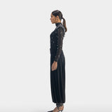 The Flow Set In Black