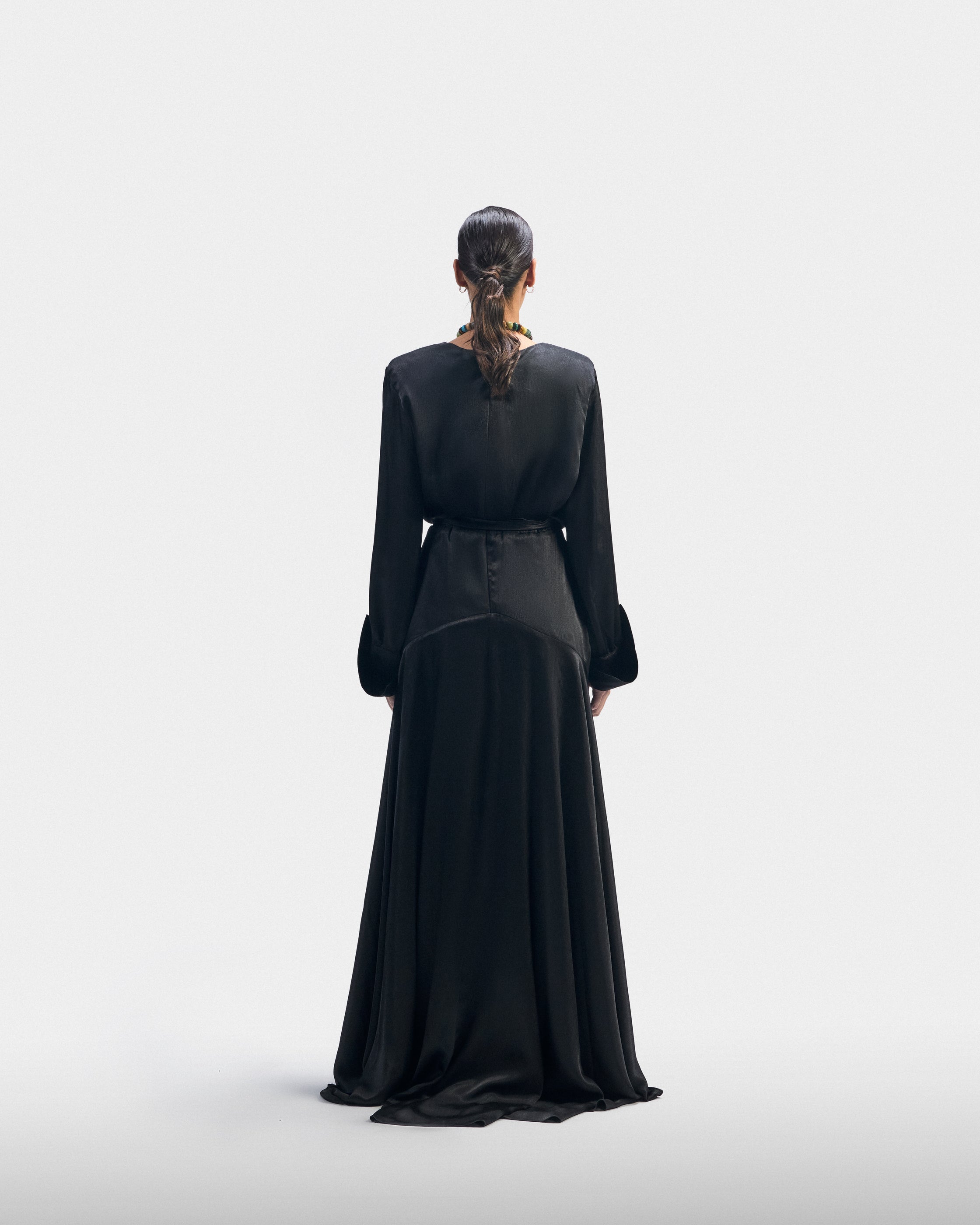 The Signature Dress – Sara Onsi